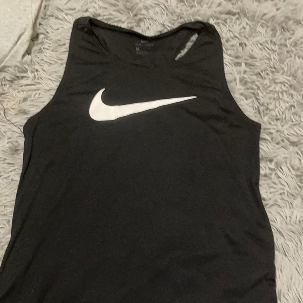 nike athletic top